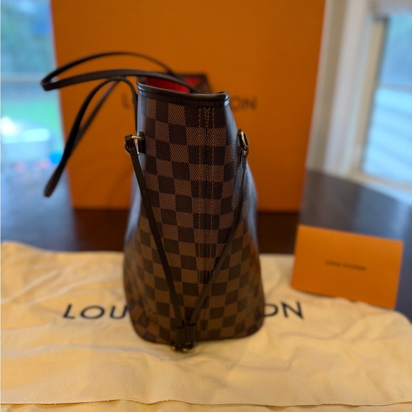 Louis Vuitton Neverfull MM - Picture 3 of 12